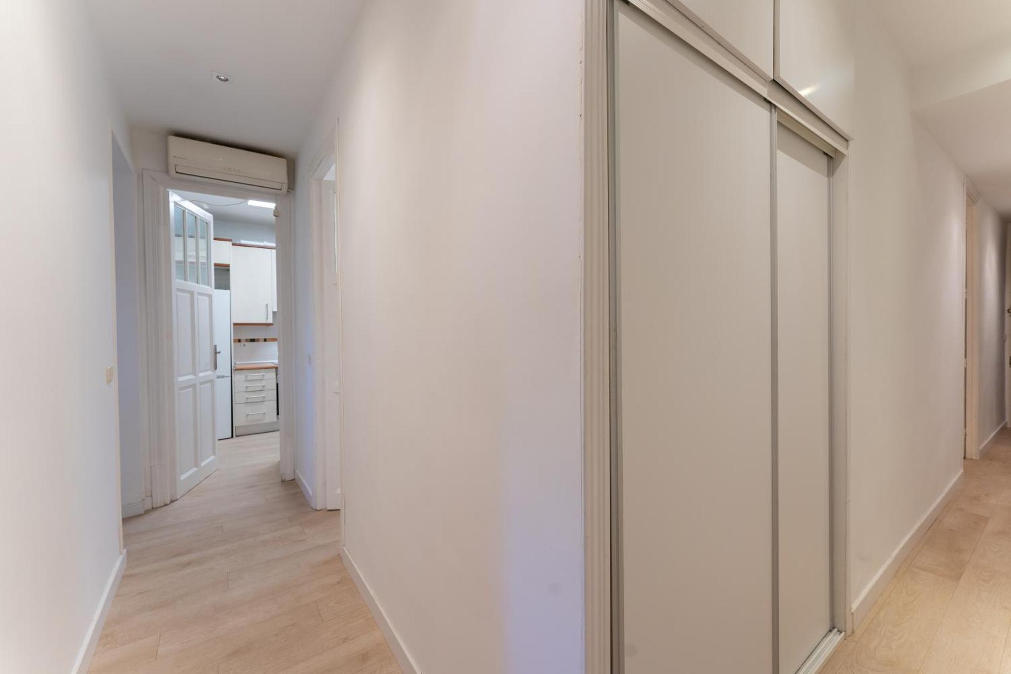 Luxe Apartment In Chamberi Chic Madrid Exterior photo